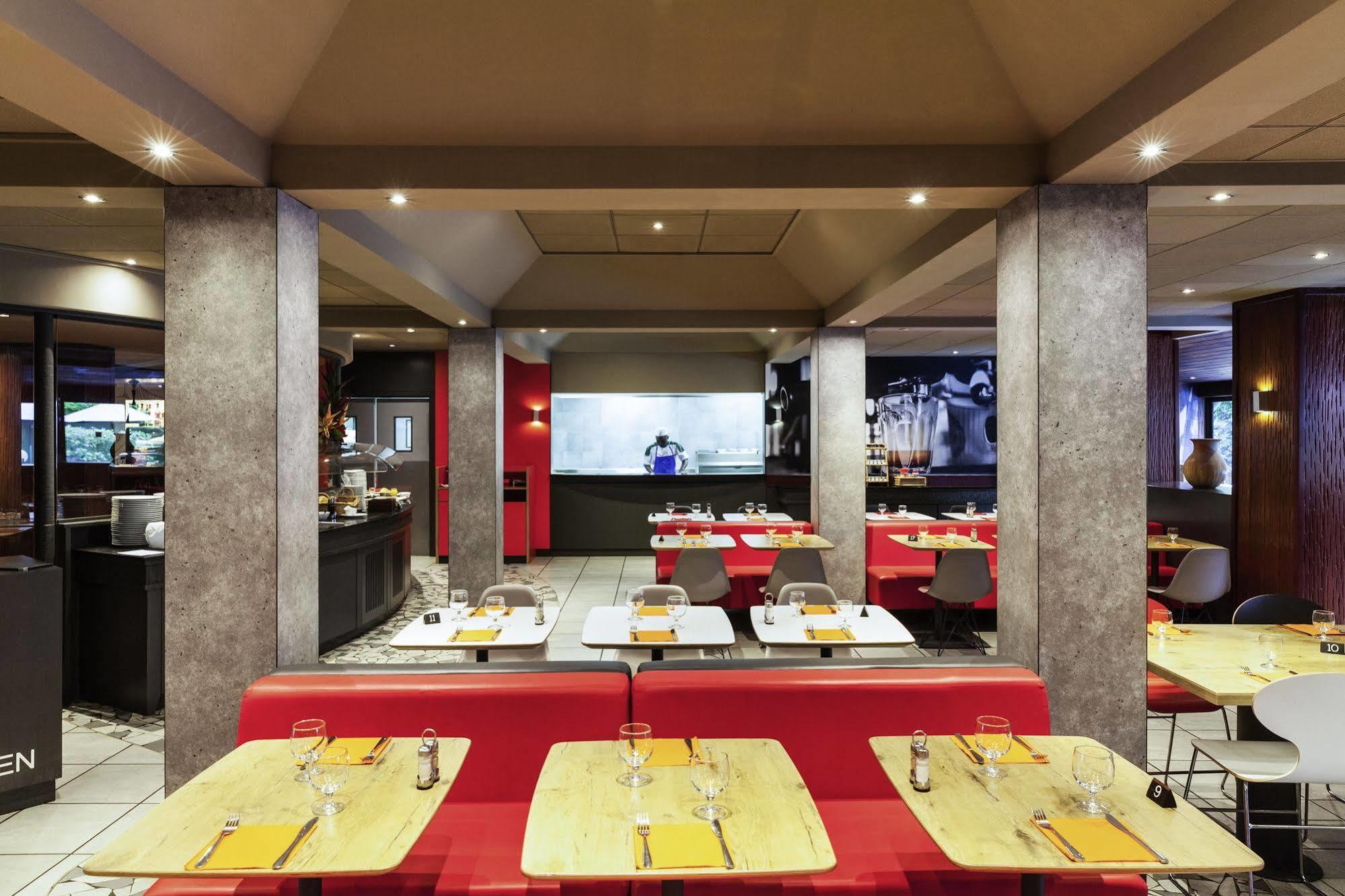 Hotel Ibis Douala Exteriér fotografie